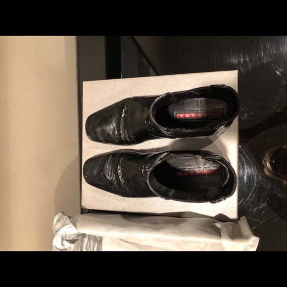 Prada patent leather booties - Picture 3 of 5